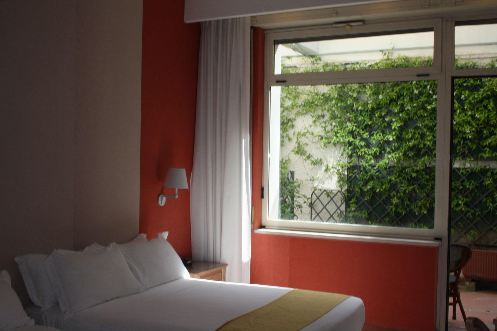 คัลเจอร์ โฮเทล วิลลา กาโปดิมอนเต Hotel เนเปิลส์ ภายนอก รูปภาพ