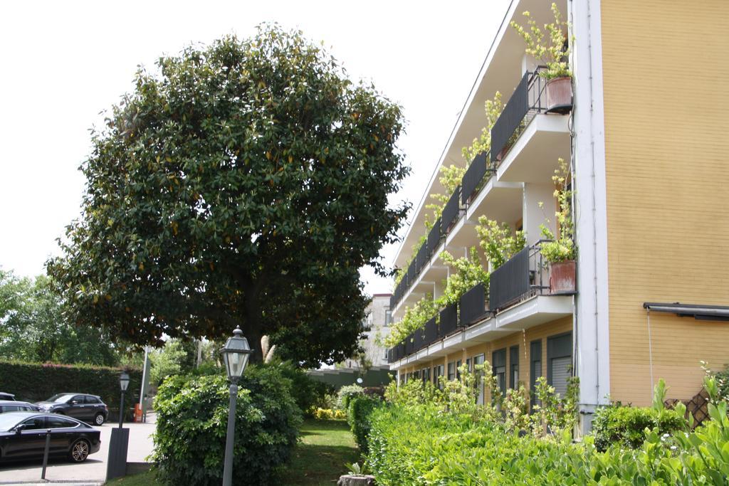 คัลเจอร์ โฮเทล วิลลา กาโปดิมอนเต Hotel เนเปิลส์ ภายนอก รูปภาพ